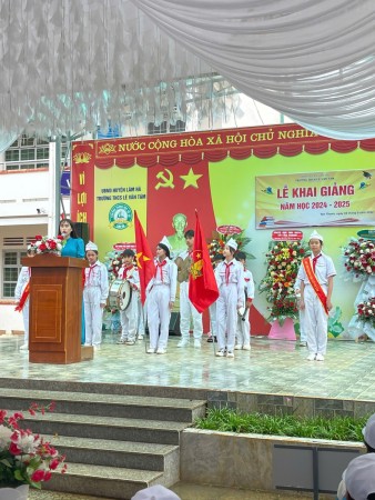 Lễ khai giảng năm học 2024-2025 của trường THCS Lê Văn Tám, huyện Lâm Hà, tỉnh Lâm Đồng